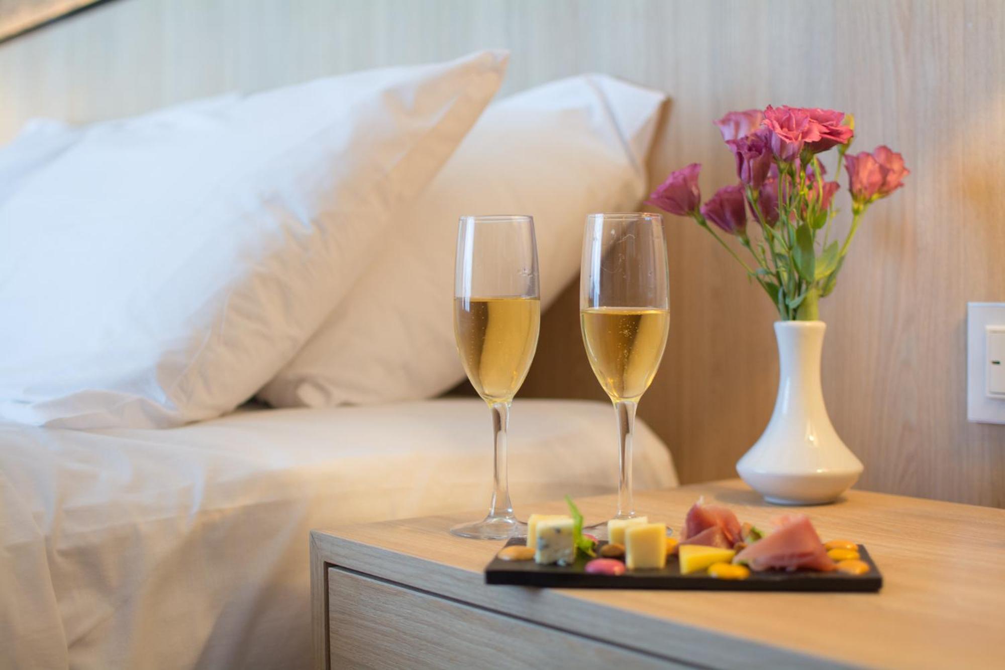 Holiday Inn Rosario By Ihg Екстериор снимка
