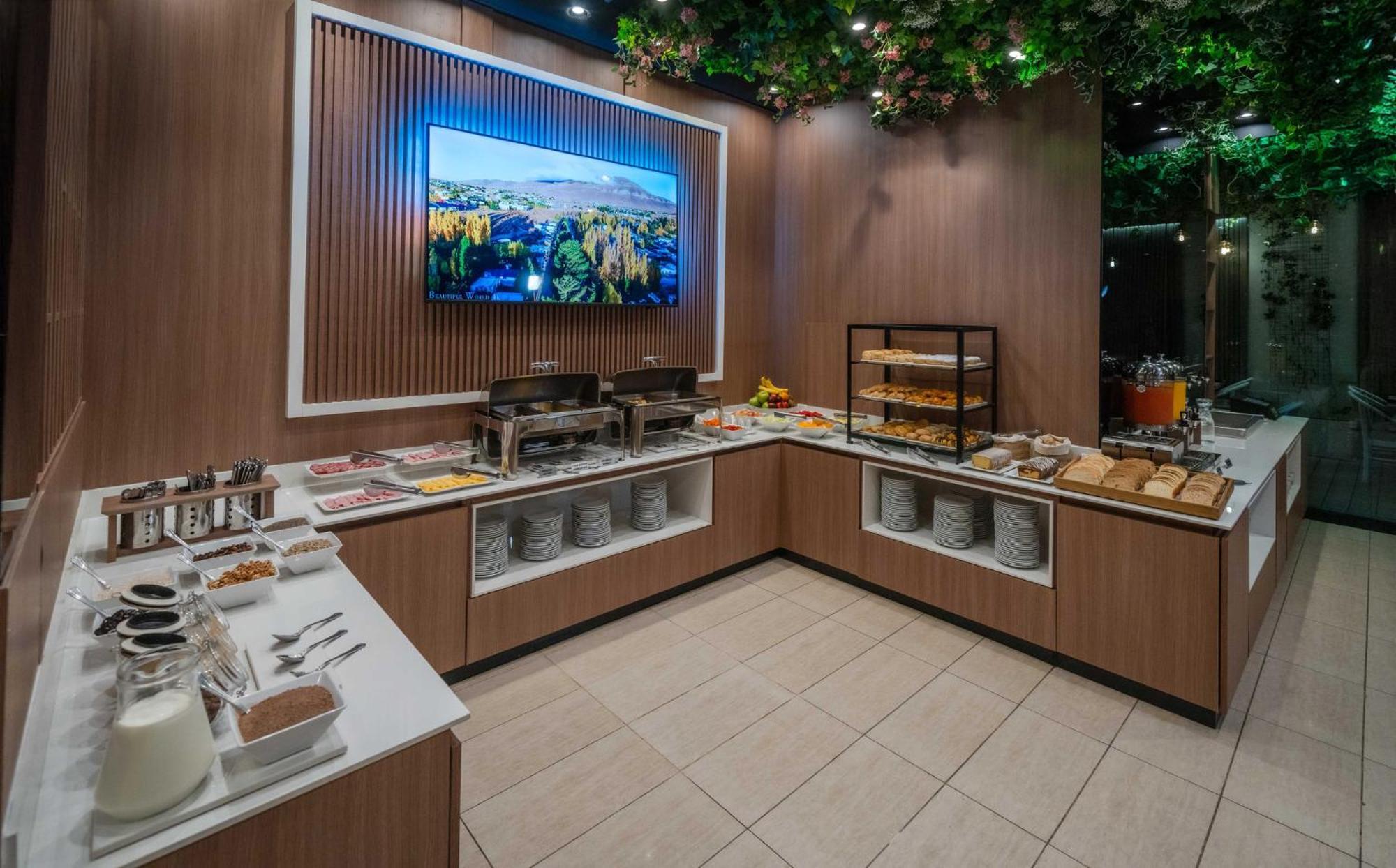 Holiday Inn Rosario By Ihg Екстериор снимка