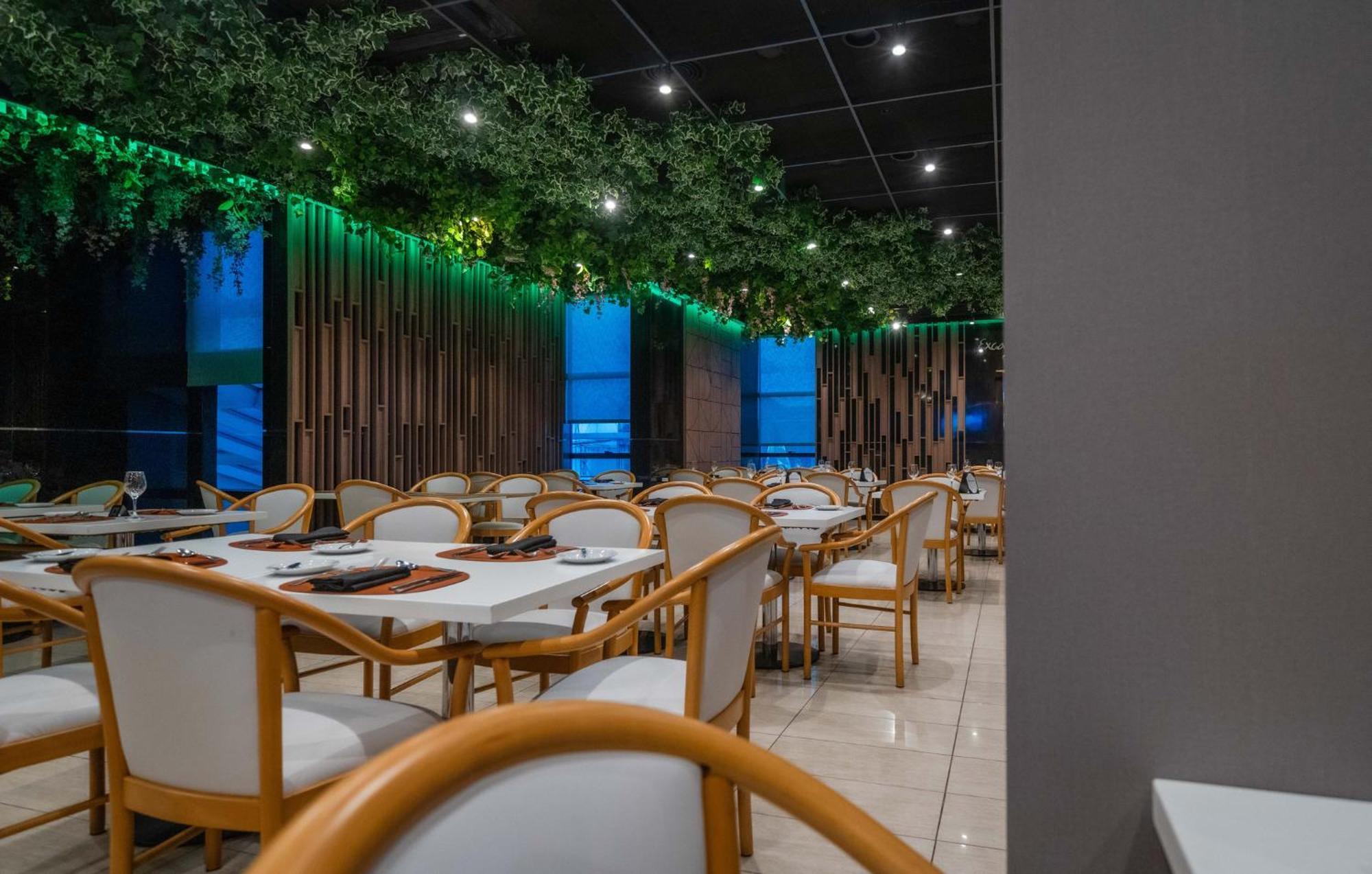 Holiday Inn Rosario By Ihg Екстериор снимка